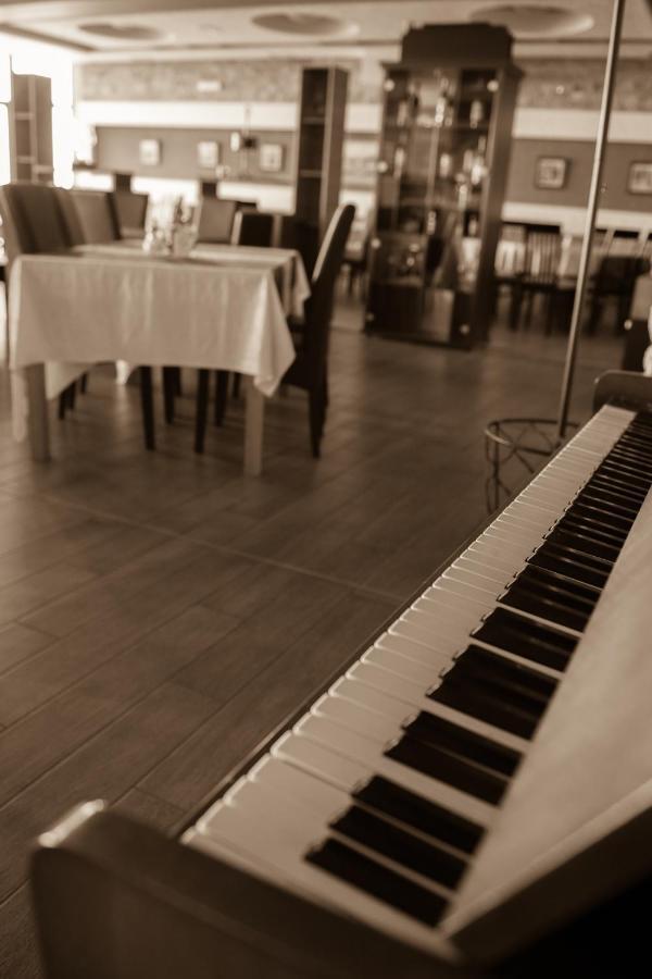 K19 Milmari Resort & Spa Kopaonik Esterno foto